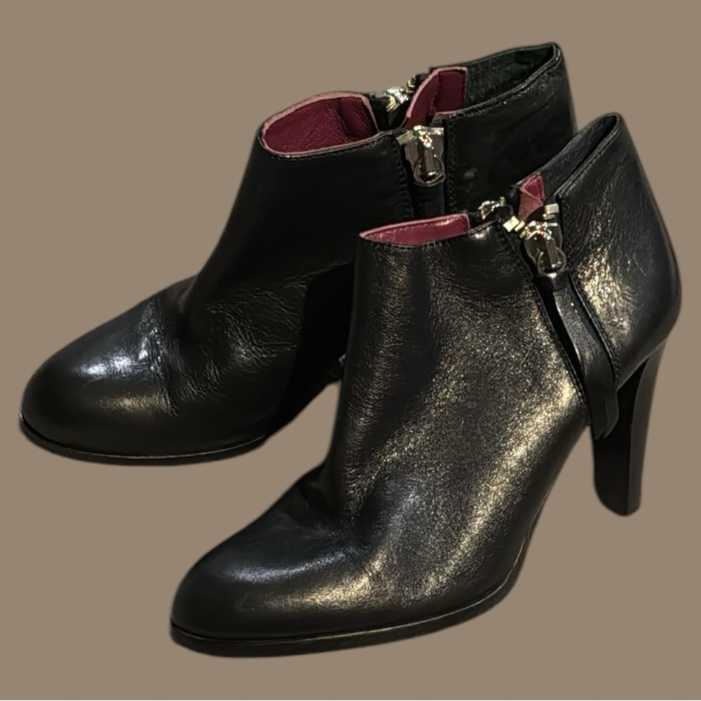 Coach black boots size 8
